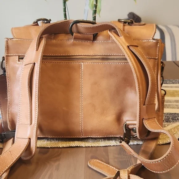 Bed Stu Leather Crossbody/Backpack Bag - Picture 8 of 12